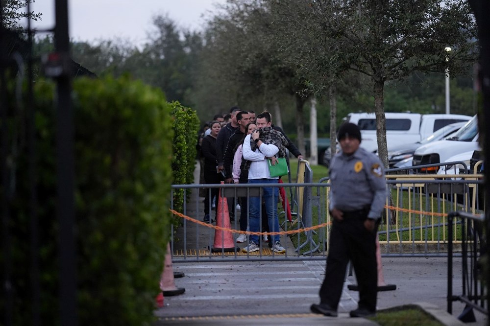 Dünyanın gözü tarihteki en büyük göçmen operasyonunda: Askeri uçaklarla sınır dışı başladı - 3