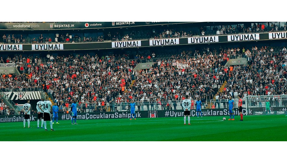 Beşiktaş-MKE Ankaragücü maçında çocuk istismarına tepki
