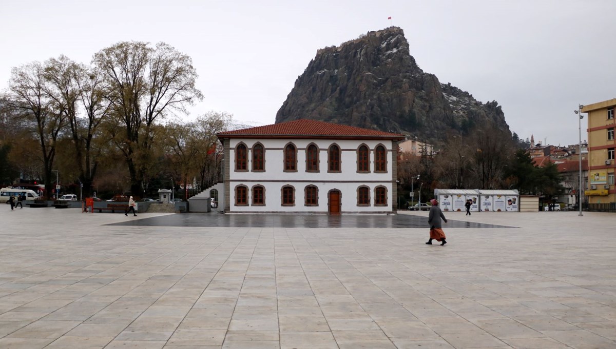 Okullar tatil edildi ama beklenen kar yağmadı