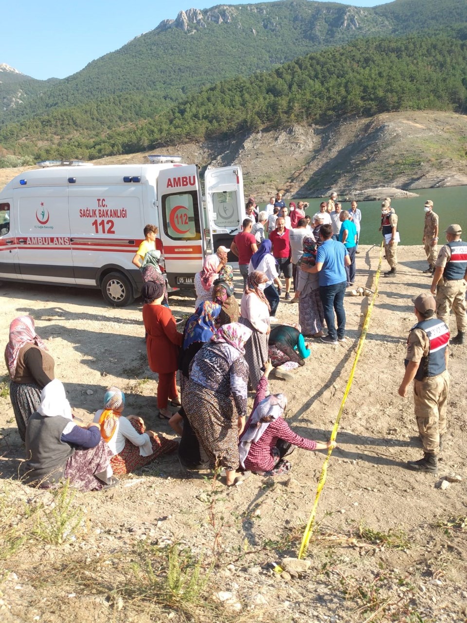 Amasya'da beş kişilik aile gölette boğuldu - 1