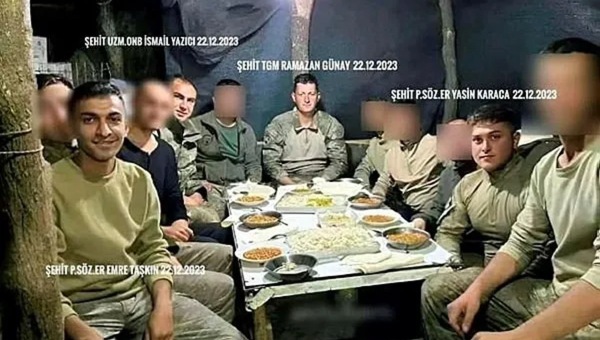 Kahramanlardan geriye bu fotoğraf kaldı: Aynı sofrada 4 şehit Kahramanlardan geriye bu fotoğraf kaldı: Aynı sofrada 4 şehit