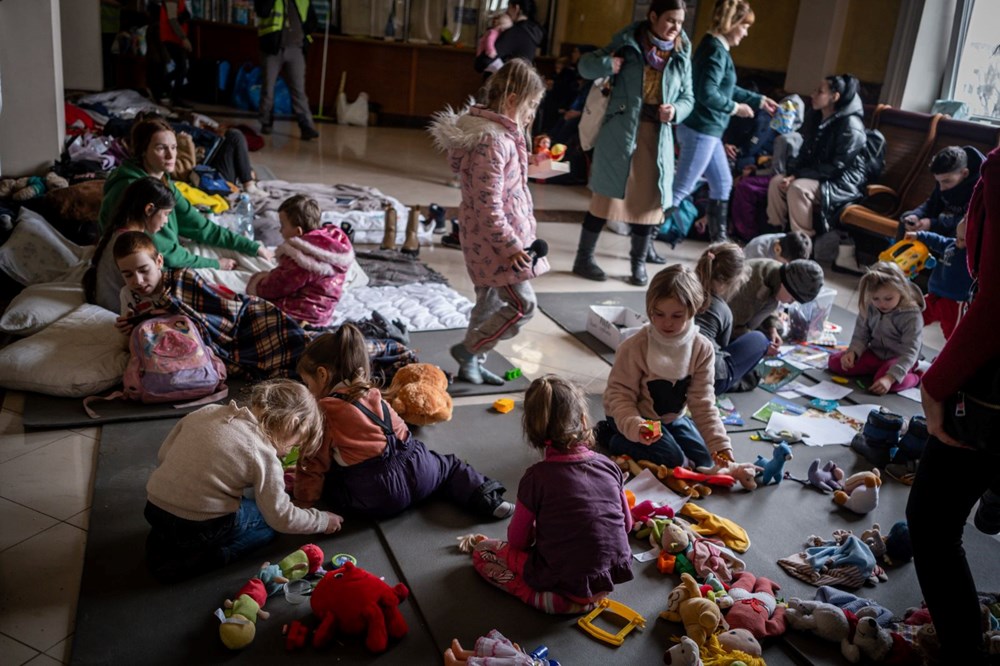 Rus saldırısından kaçış: Lviv tren istasyonunda endişeli bekleyiş - 8