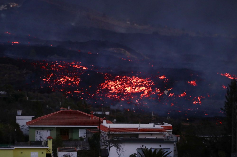 İspanya'daki yanardağ 1 aydır faaliyette - 2