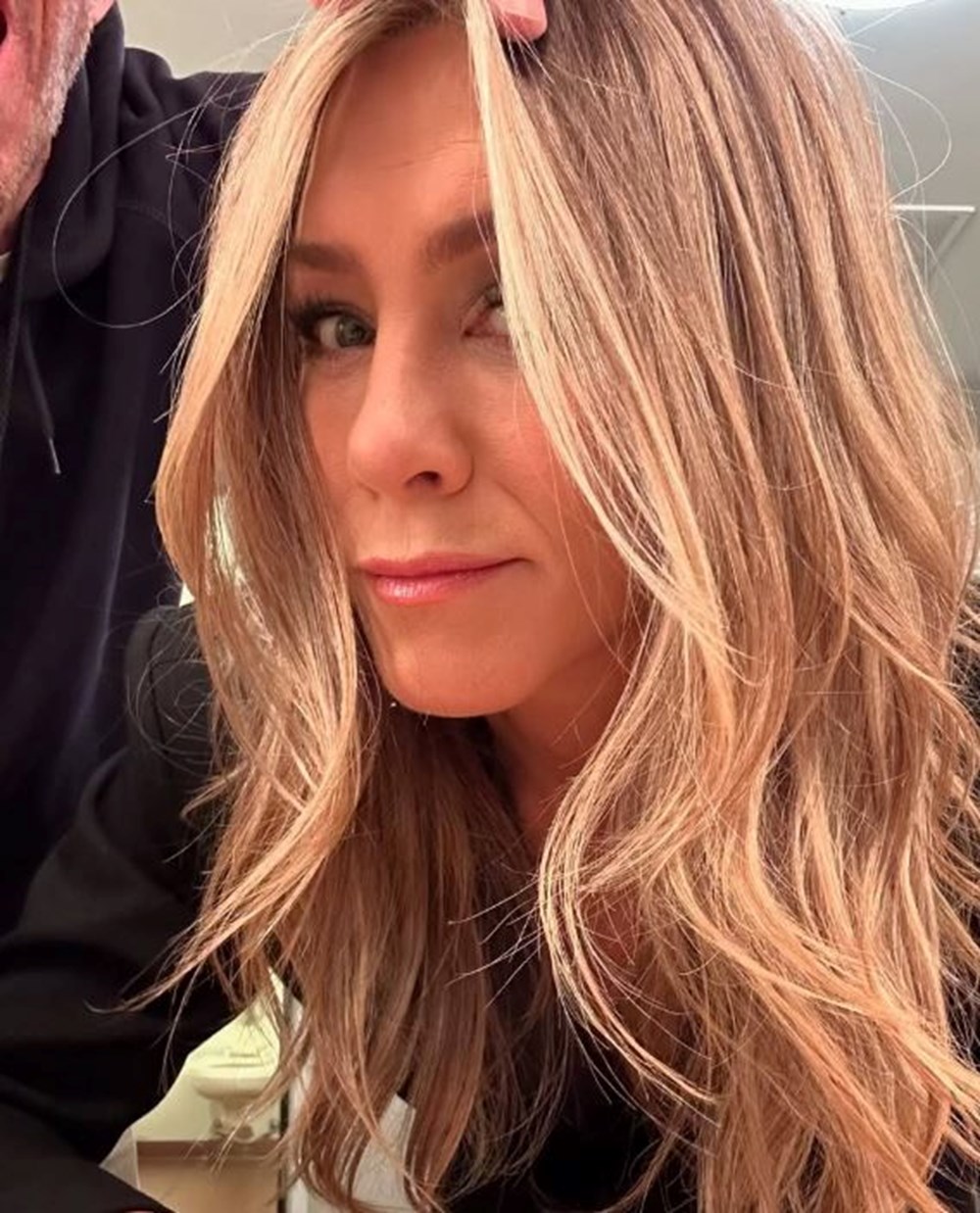 Friends dizisinin yıldızı Jennifer Aniston yapımcılığa soyunuyor - 5