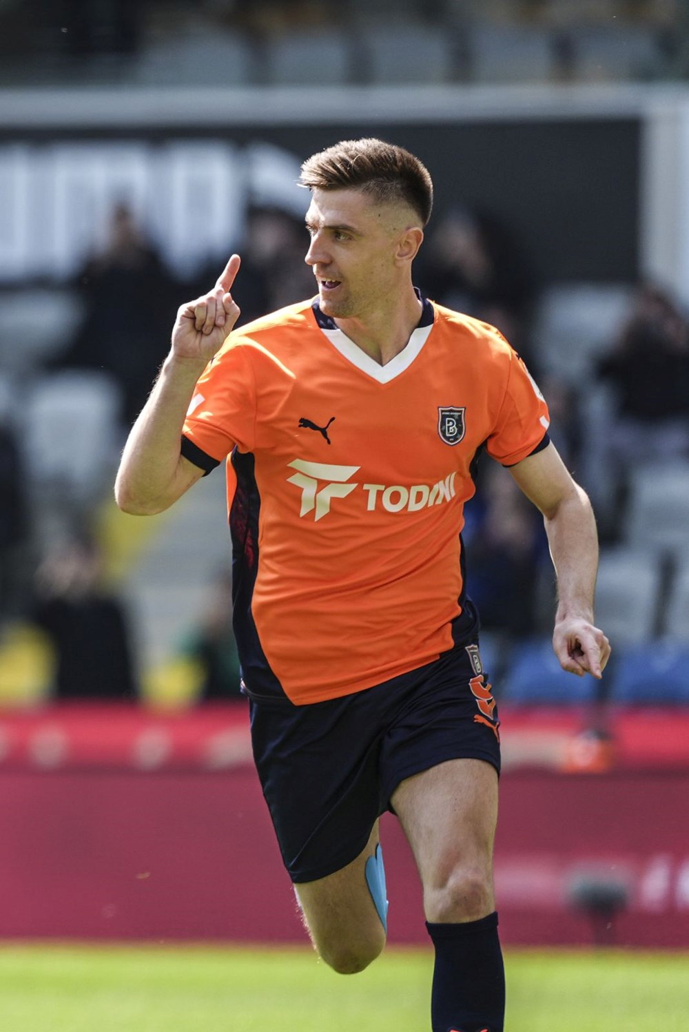 Süper Lig devinden Başakşehir'in golcüsü Piatek için atak: 10 milyon euro 75 GhOPZmOA6kOFILCi0c67bQ