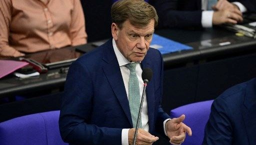 Alman bakana mecliste Gazze protestosu: "Elinizde kan var" - ntv.com.tr 04.06.2025 16:33