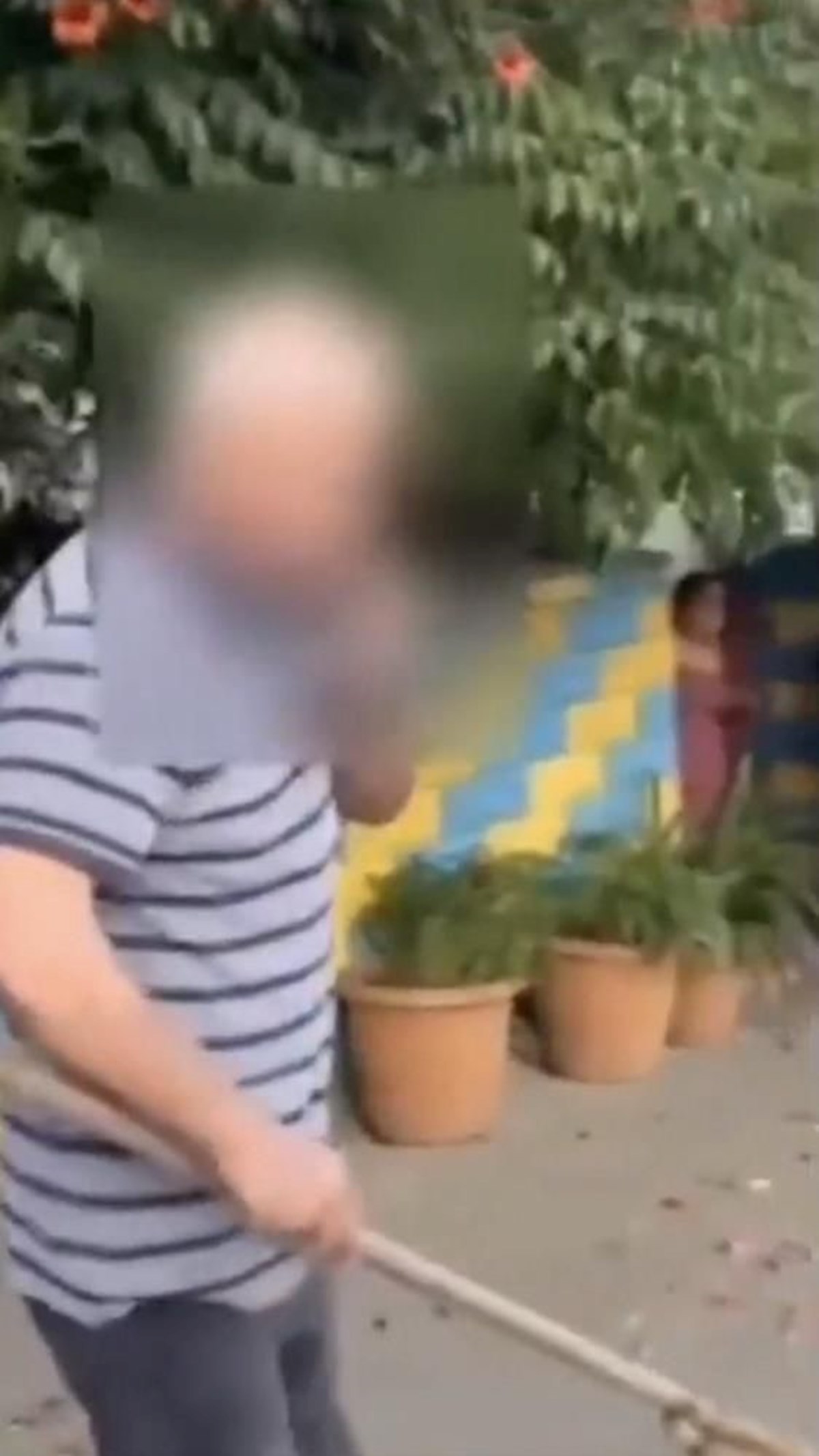 İstanbul Maltepe’de mama kavgası: Sopayla saldırdılar