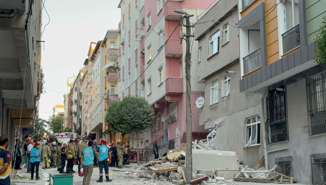 Bahçelievler’de 4 katlı bina çöktü: Ölen, yaralanan ya da enkaz altında kalan yok