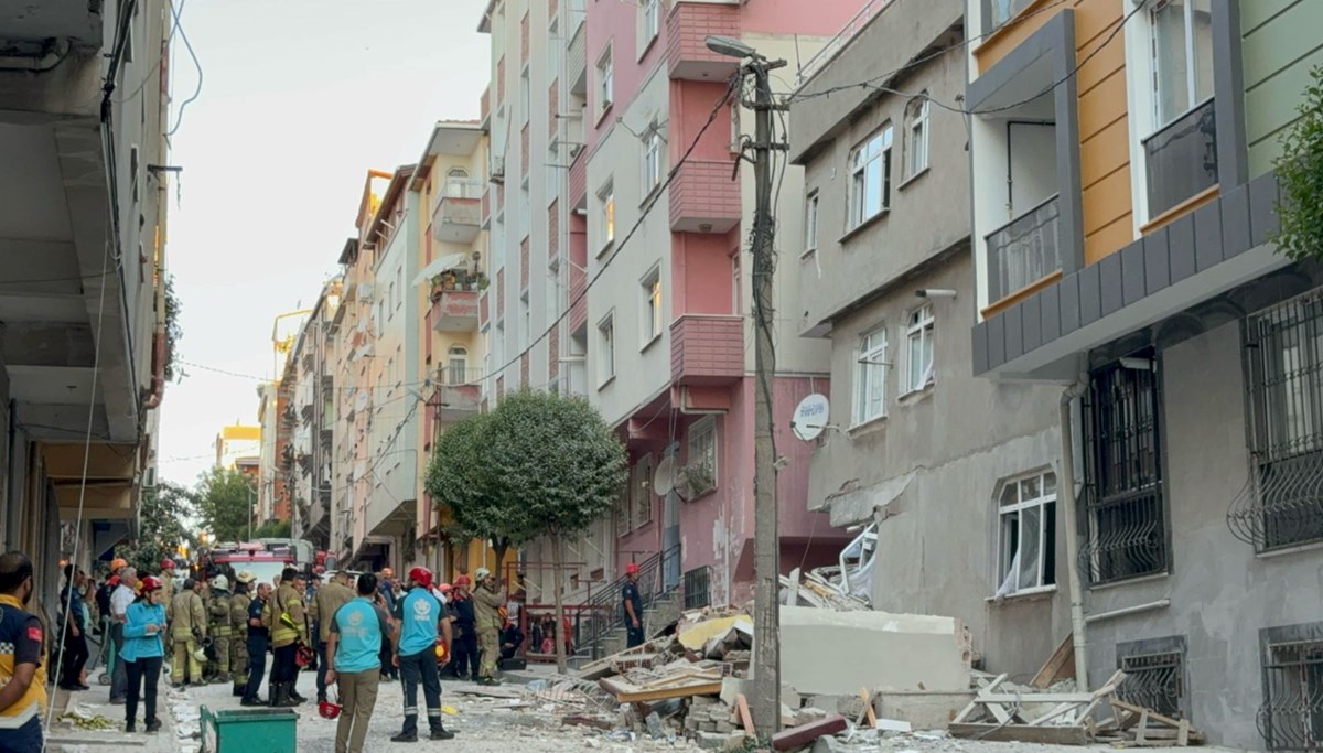 Bahçelievler’de 4 katlı bina çöktü: Ölen, yaralanan ya da enkaz altında kalan yok Bahçelievler’de 4 katlı bina çöktü: Ölen, yaralanan ya da enkaz altında kalan yok