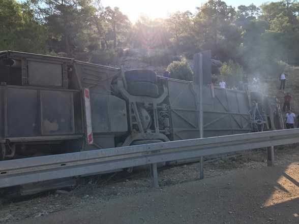 Mersin De Asker Otobusu Faciasi 4 Sehit Ntv
