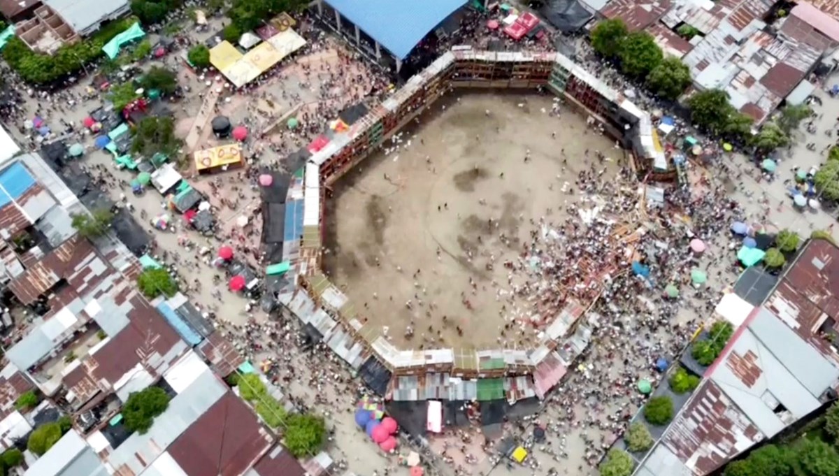 Kolombiya'da boğa güreşi festivalinde tribün çöktü: En az 4 ölü, yüzlerce yaralı