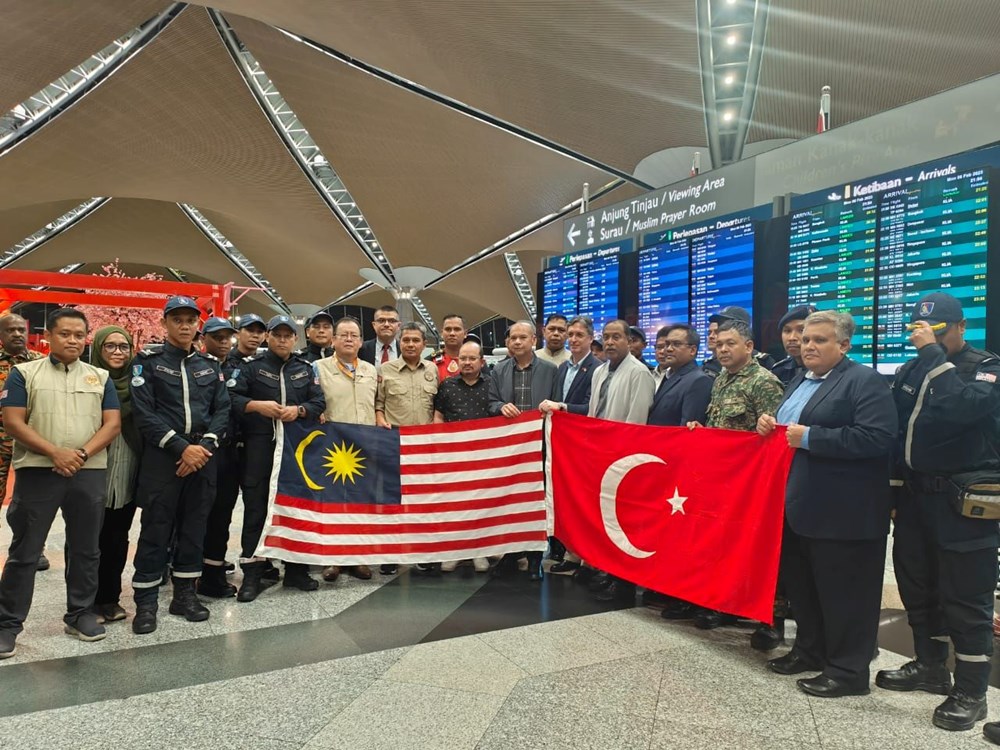 Dünyadan Türkiye'ye deprem desteği: Çok sayıda ekip gönderildi - 15