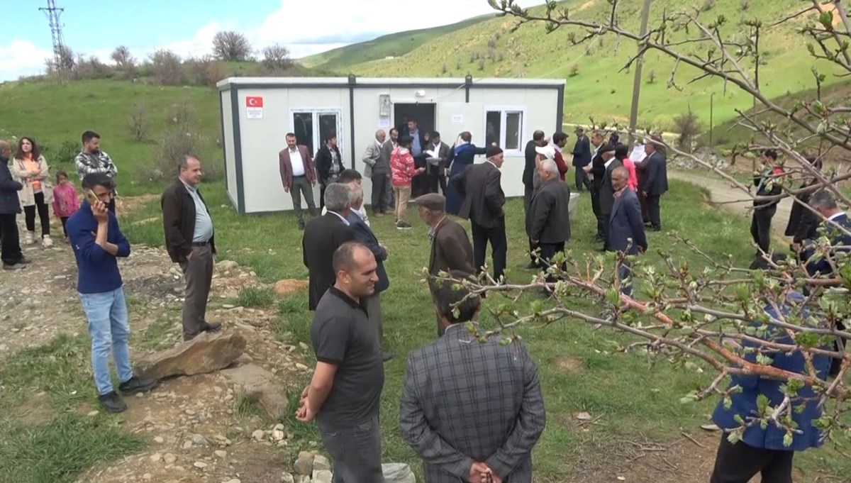 30 yıl sonra köylerinde oy verdiler 30 yıl sonra köylerinde oy verdiler