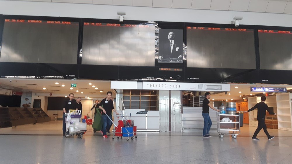 Atatürk Havalimanı sessizliğe büründü - 1