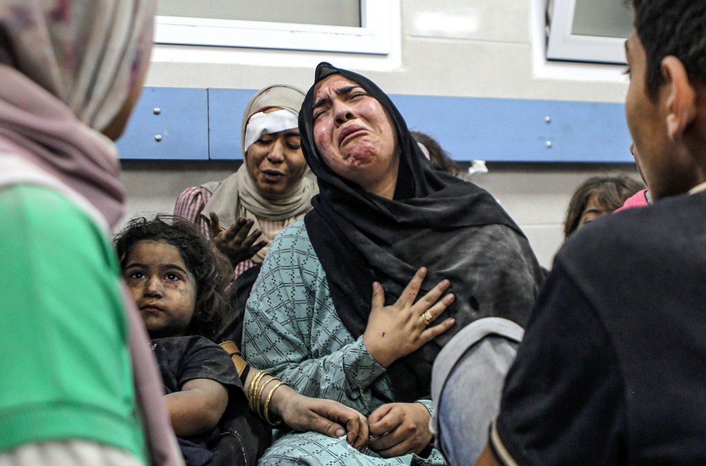 İsrail'in Gazze'deki hastaneye saldırısından son fotoğraflar - 22