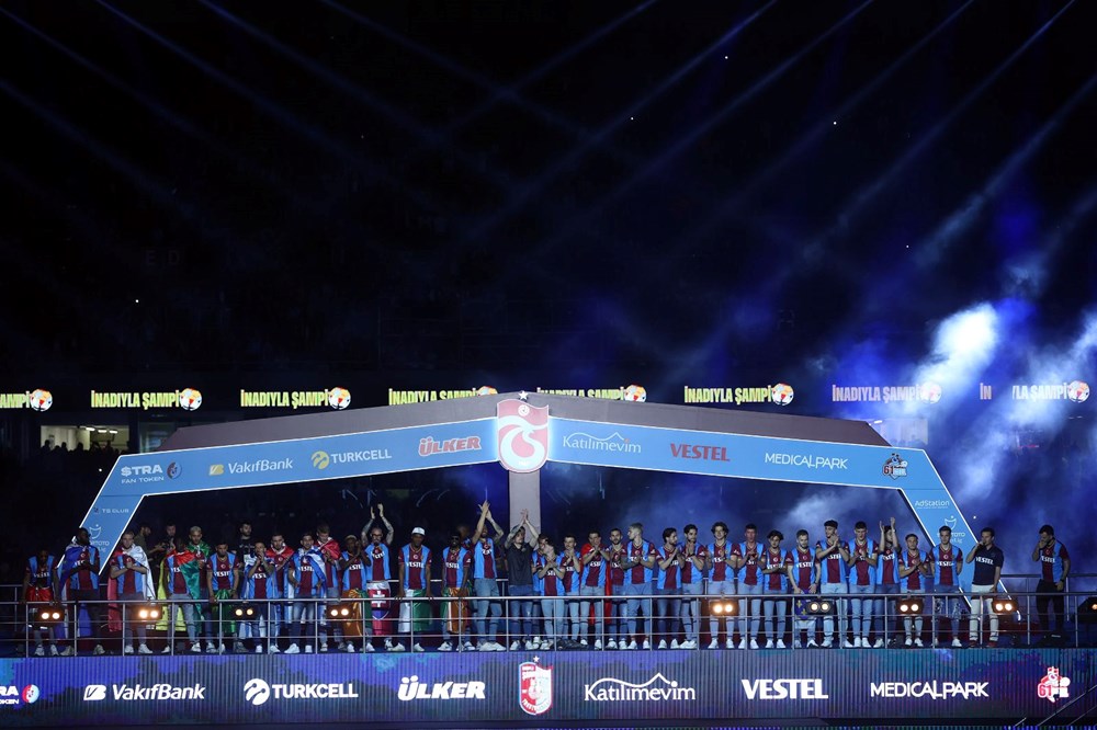 Trabzonspor şampiyonluğunu kutluyor - 8