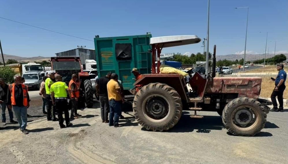 Elazığ'da trafik kazası: Üç yaralı