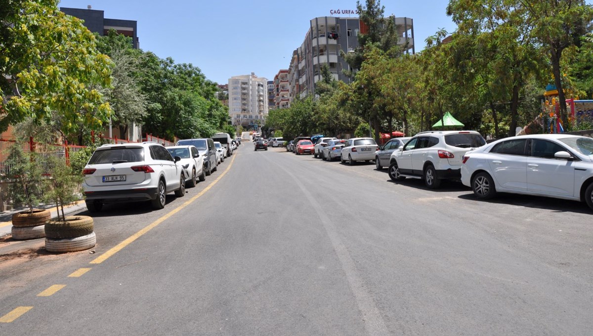 Hava sıcaklığı 40 derecenin üzerine çıktı: Cadde ve sokaklar boş kaldı