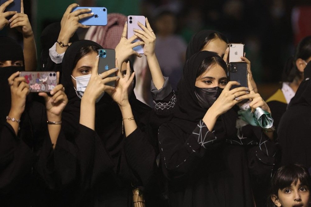 Suudi Arabistan tarihinde bir ilk: Kadın askerler ilk kez askeri geçit törenine katıldı - 7