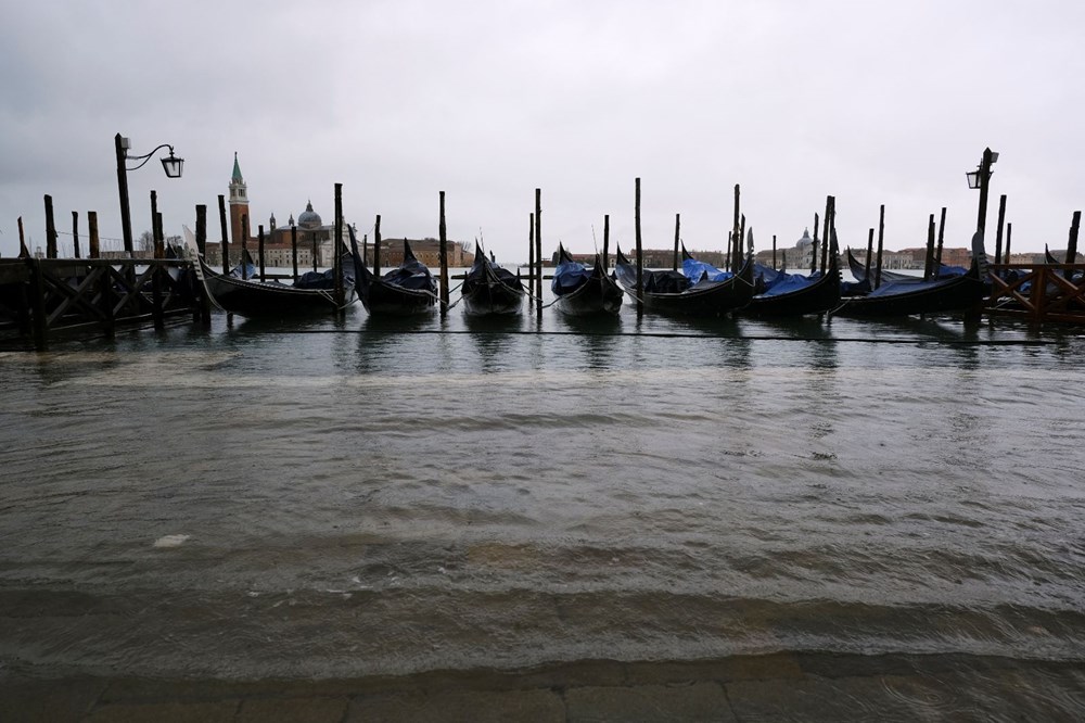 Venedik'te yine su baskını: Milyar dolarlık proje işe yaramadı - 5