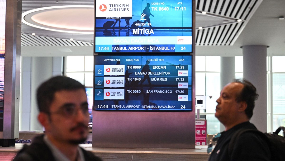 Türk vatandaşları Libya'dan İstanbul'a geldi