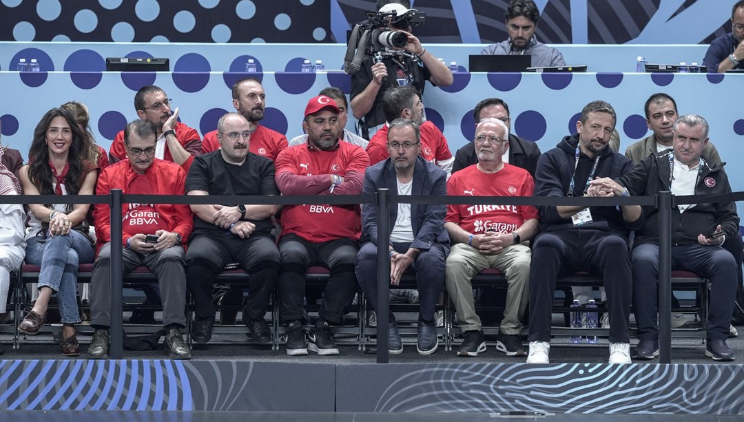 Osman Aşkın Bak: "12 Dev Adam efsanesi uyanıyor"