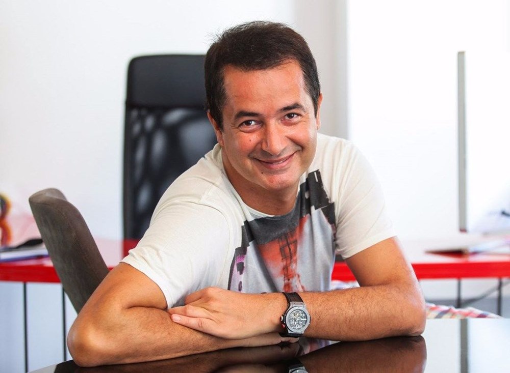 Su Burcu Yazgı Coşkun'dan nostaljik kare (Ünlülerin çocukluk ve gençlik halleri) - 298