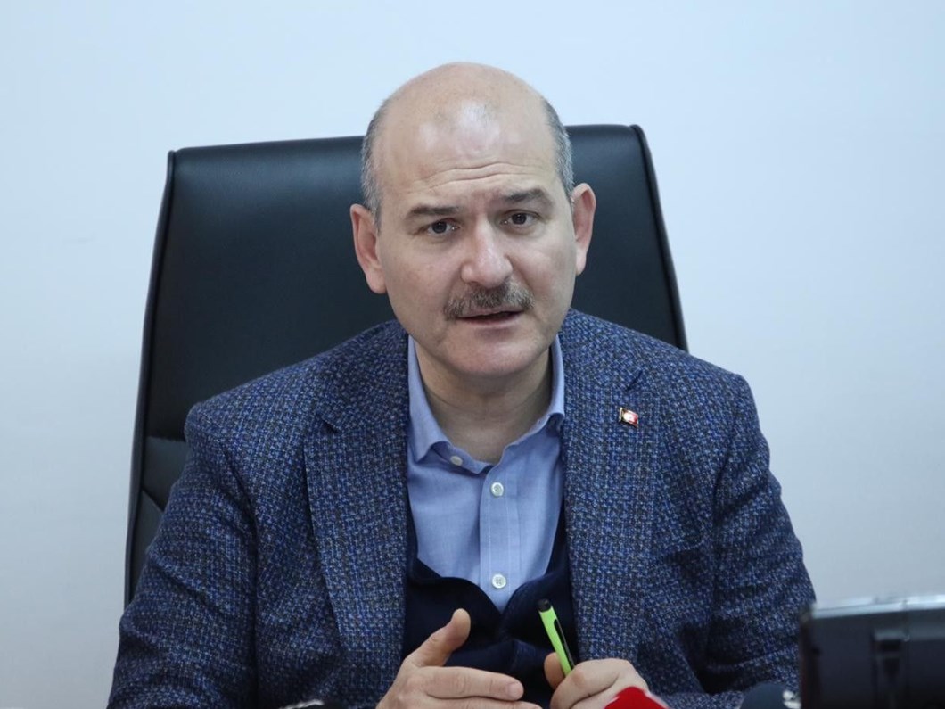 bakan soylu dan sokaga cikma yasagi