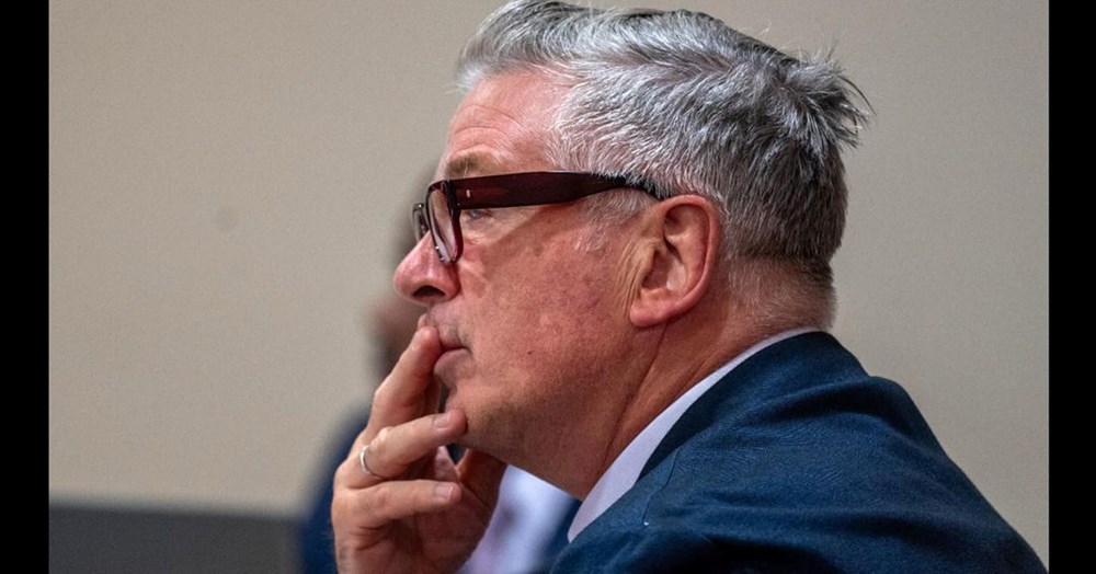 Hakkındaki suçlamalar düşen Alec Baldwin'den ilk paylaşım - 7