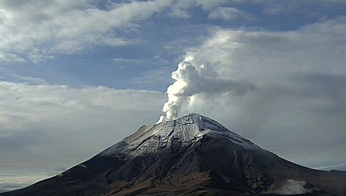 Popocatepetl Yanardağı'nda son 8 günde üçüncü patlama