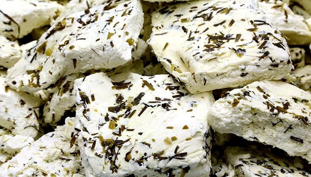 Otlu peynir yapımı başladı