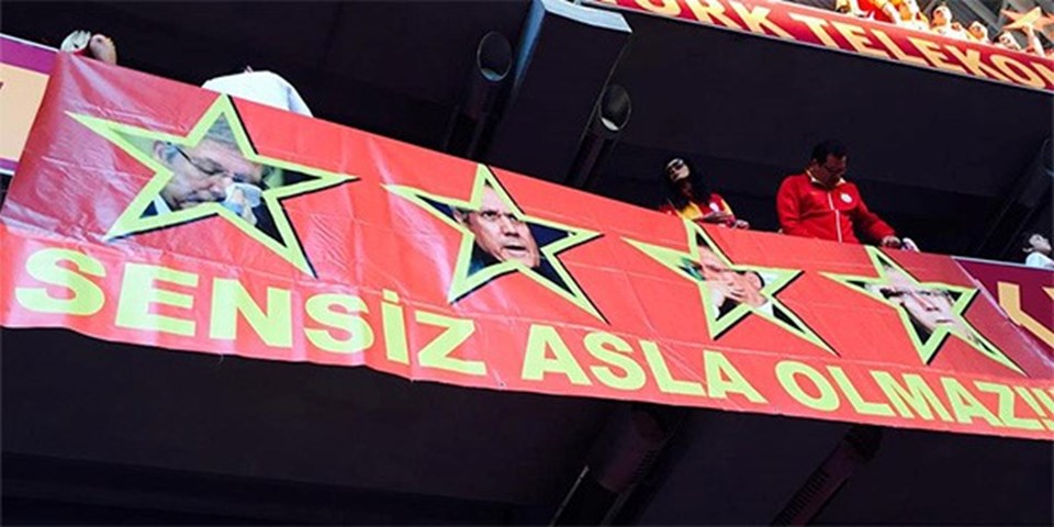 Arena'daki şampiyonluk kutlamalarında Aziz Yıldırım pankartı - 1
