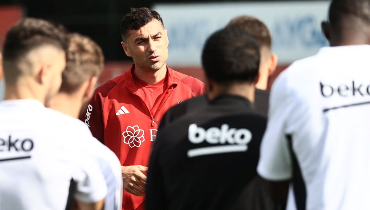 Beşiktaş'ta takım Burak Yılmaz'a emanet Beşiktaş'ta takım Burak Yılmaz'a emanet
