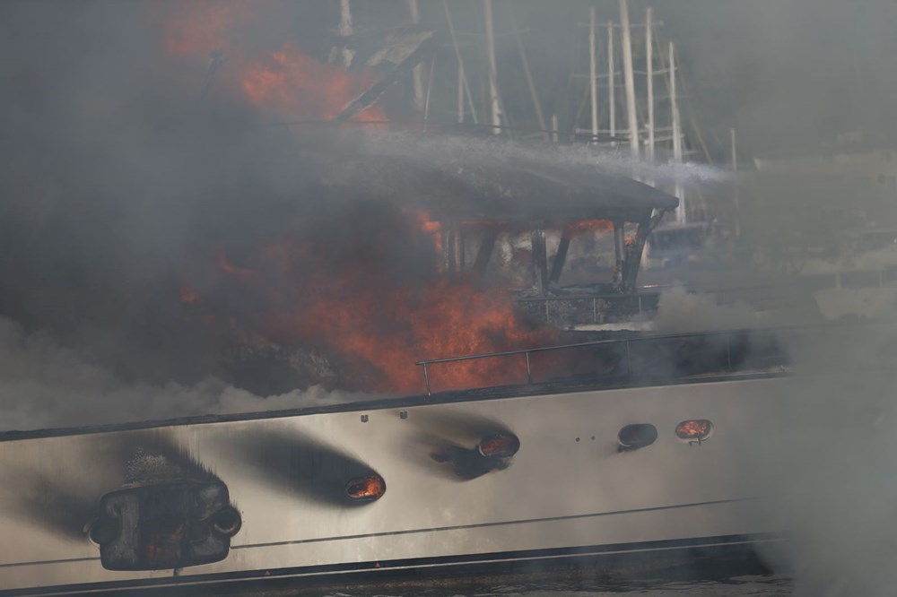 Fethiye'de tekneler alev alev yandı 74 GzQd ODKkyyRVhuTANGpA