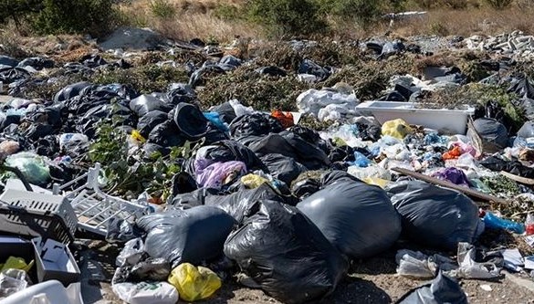 Antalya'da çöplükte bebek cesedi bulundu