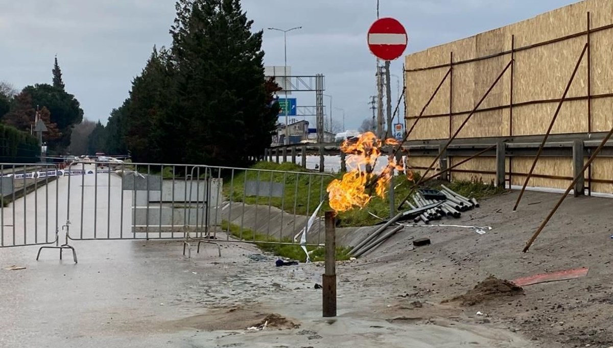 Kocaeli'de ikinci gaz yangını: 15 saattir yanıyor Kocaeli'de ikinci gaz yangını: 15 saattir yanıyor