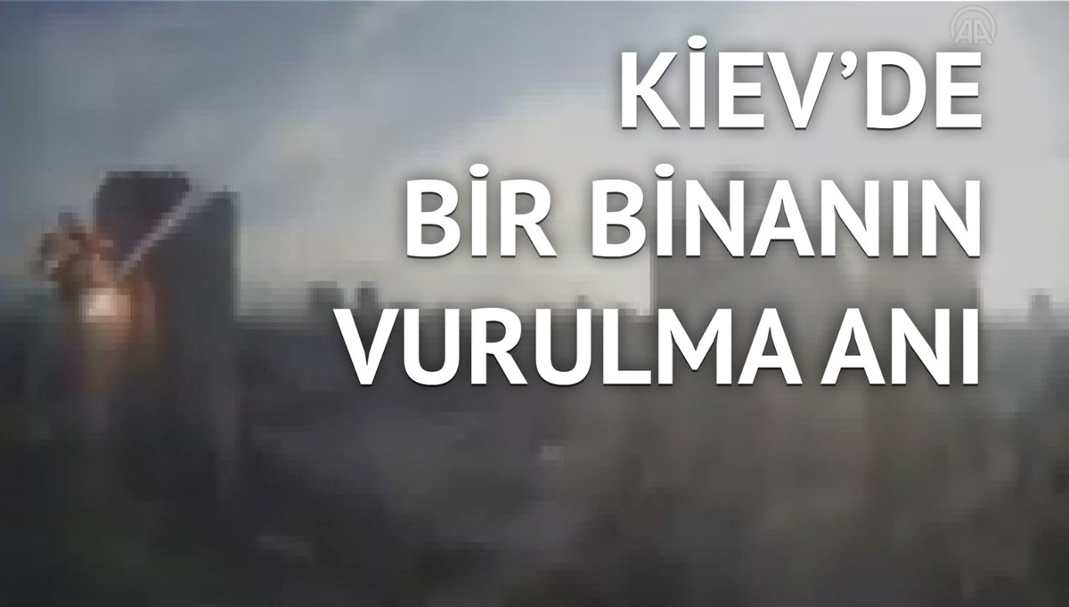 Kiev'de bir bina Rus füzelerinin hedefi oldu