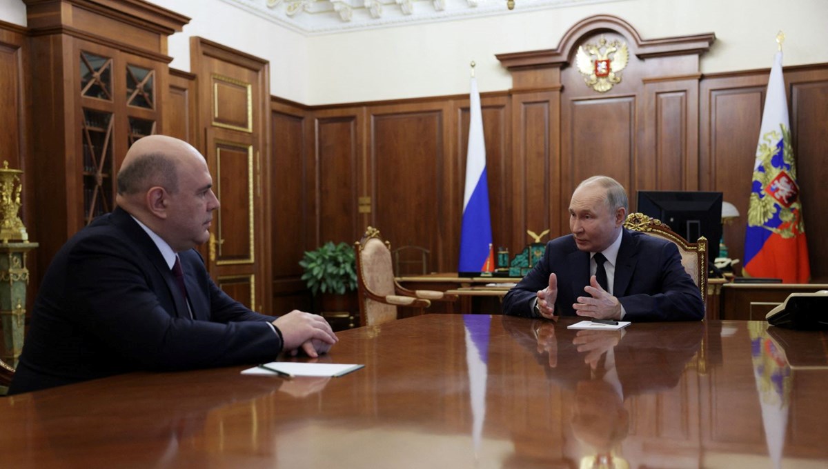 Putin başbakanlık için yeniden Mişustin dedi Putin başbakanlık için yeniden Mişustin dedi