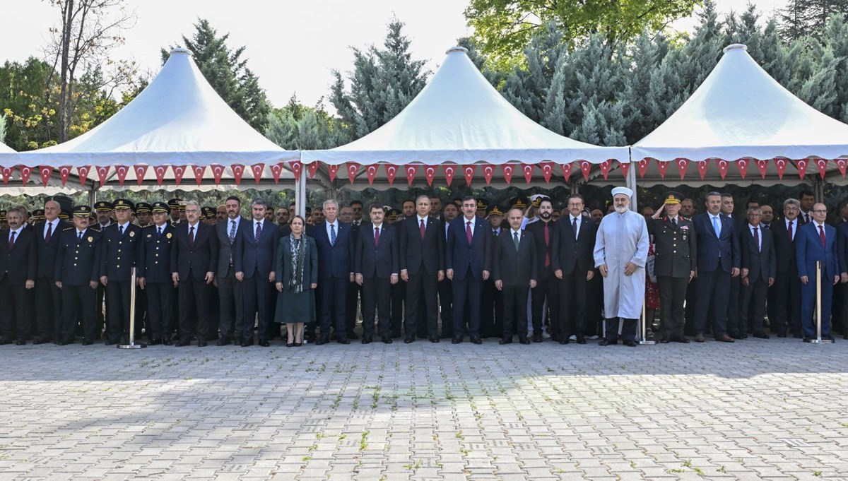 15 Temmuz Şehitliği'nde anma töreni