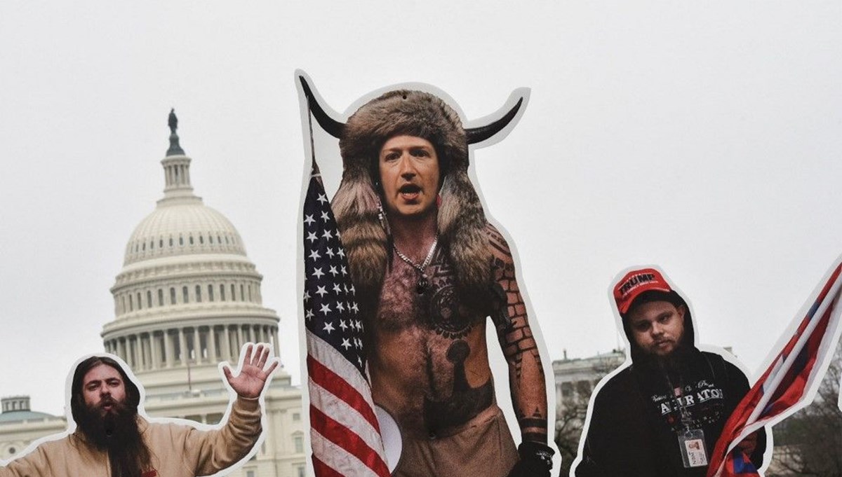 Zuckerberg’e “Qanon Şaman” benzetmesi: Teknoloji devlerine Kongre baskını protestosu