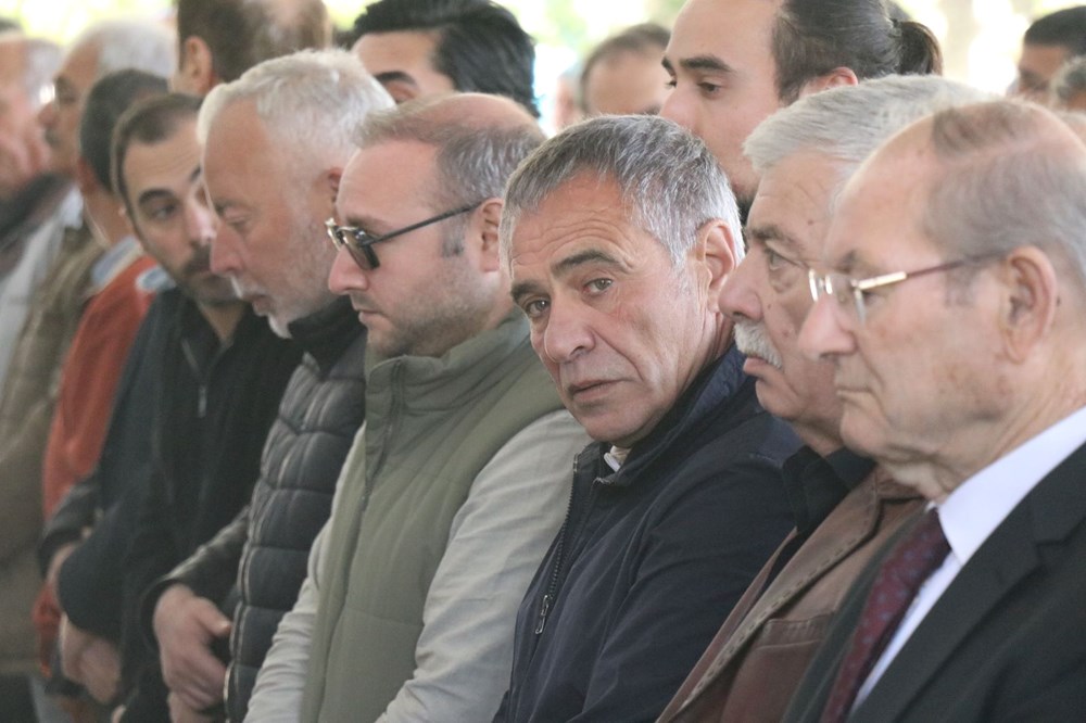 Teknik direktör Ersun Yanal'dan anneye son görev - 1