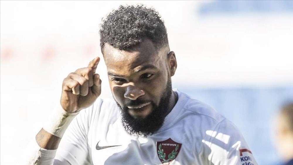 Aaron Boupendza kimdir, öldü mü? Hatayspor'un eski golcüsü Aaron Boupendza neden ve nasıl öldü? 74 H3AllheoRU yAG6yDl0q4A