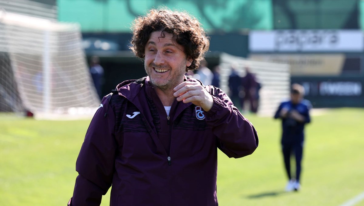 CANLI: Trabzonspor, Fatih Tekke ile ilk sınavında Başakşehir karşısında CANLI: Trabzonspor, Fatih Tekke ile ilk sınavında Başakşehir karşısında