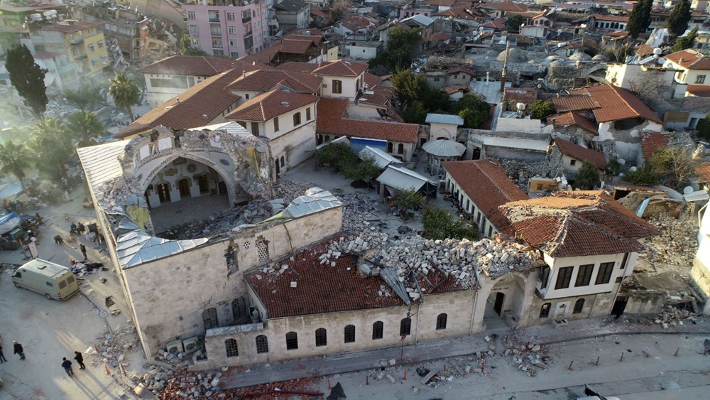 Depremler tarihi yapılara da büyük zarar verdi - 2