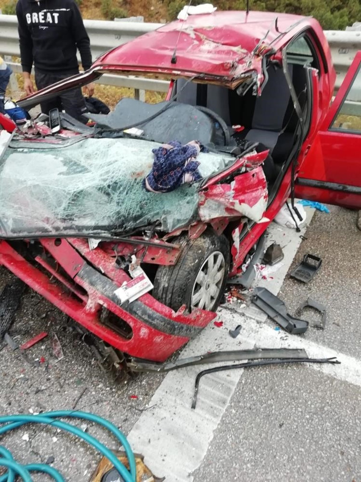 Sinop'ta otomobil, kamyona çarptı: 4 ölü