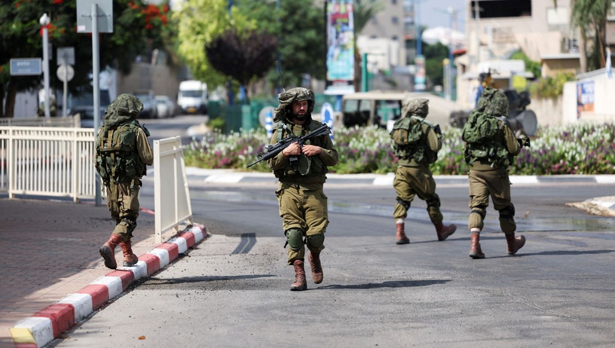 İsrail Hamas'ın bastığı sınır kentini boşaltıyor