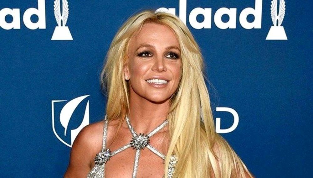 Britney Spears ile Sam Asghari resmen boşandı: Yeni yaşına bekar girdi! - 4