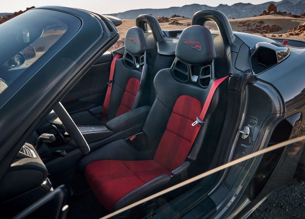 Porsche 718 Spyder RS resmen tanıtıldı - 8