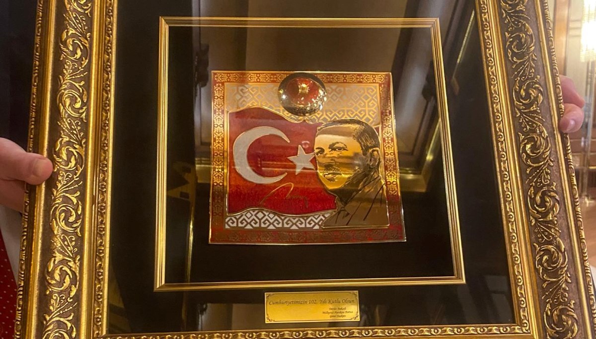 Devlet Bahçeli'den Cumhurbaşkanı Erdoğan'a 102. yıl hediyesi