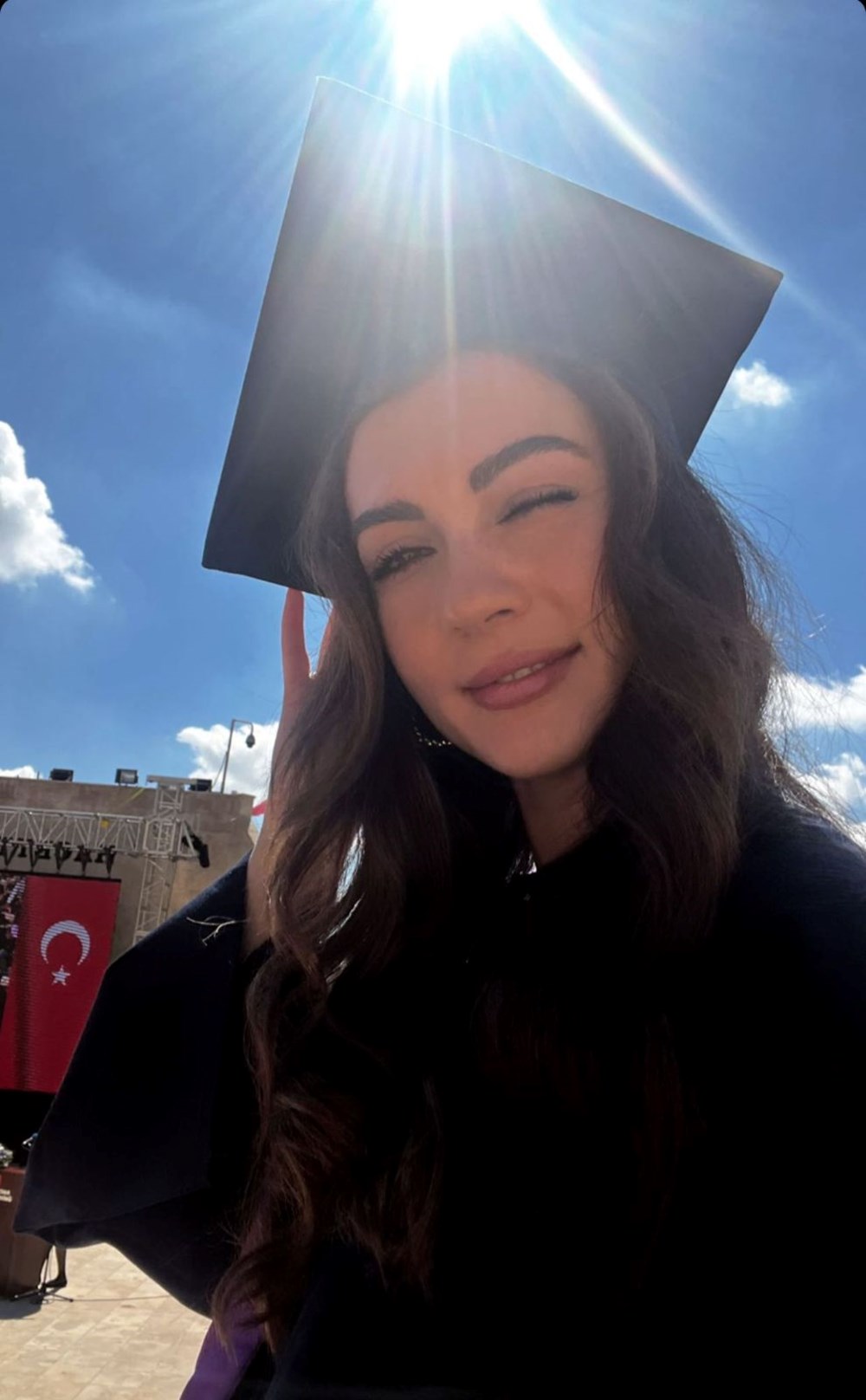 Oyuncu Burcu Özberk mezun oldu: Zamanında yolumuza taş koydular - 2